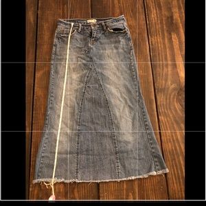 Size 0 Aéropostale Long Denim Skirt